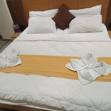 Shree Murlidhar Guest House Surat Eksteriør billede