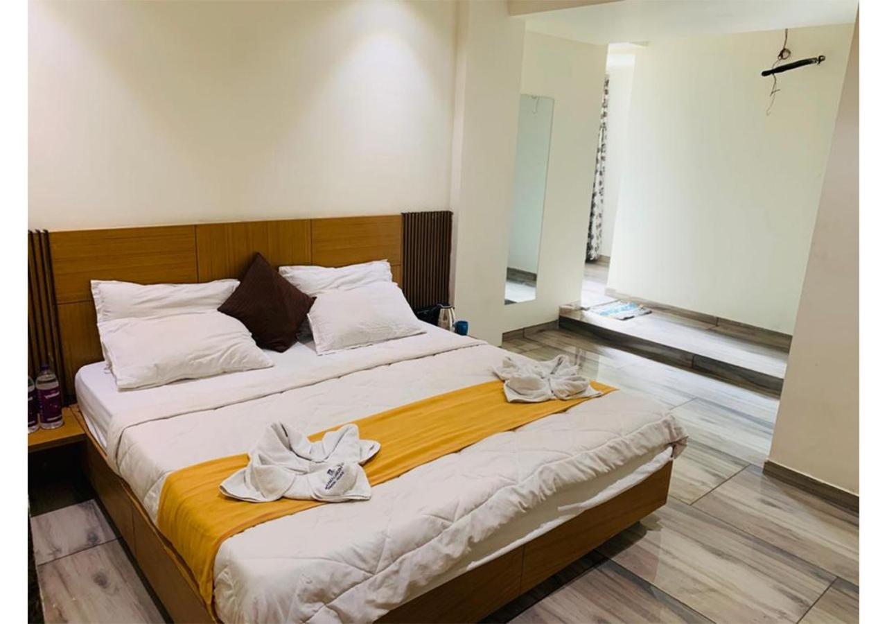Shree Murlidhar Guest House Surat Eksteriør billede